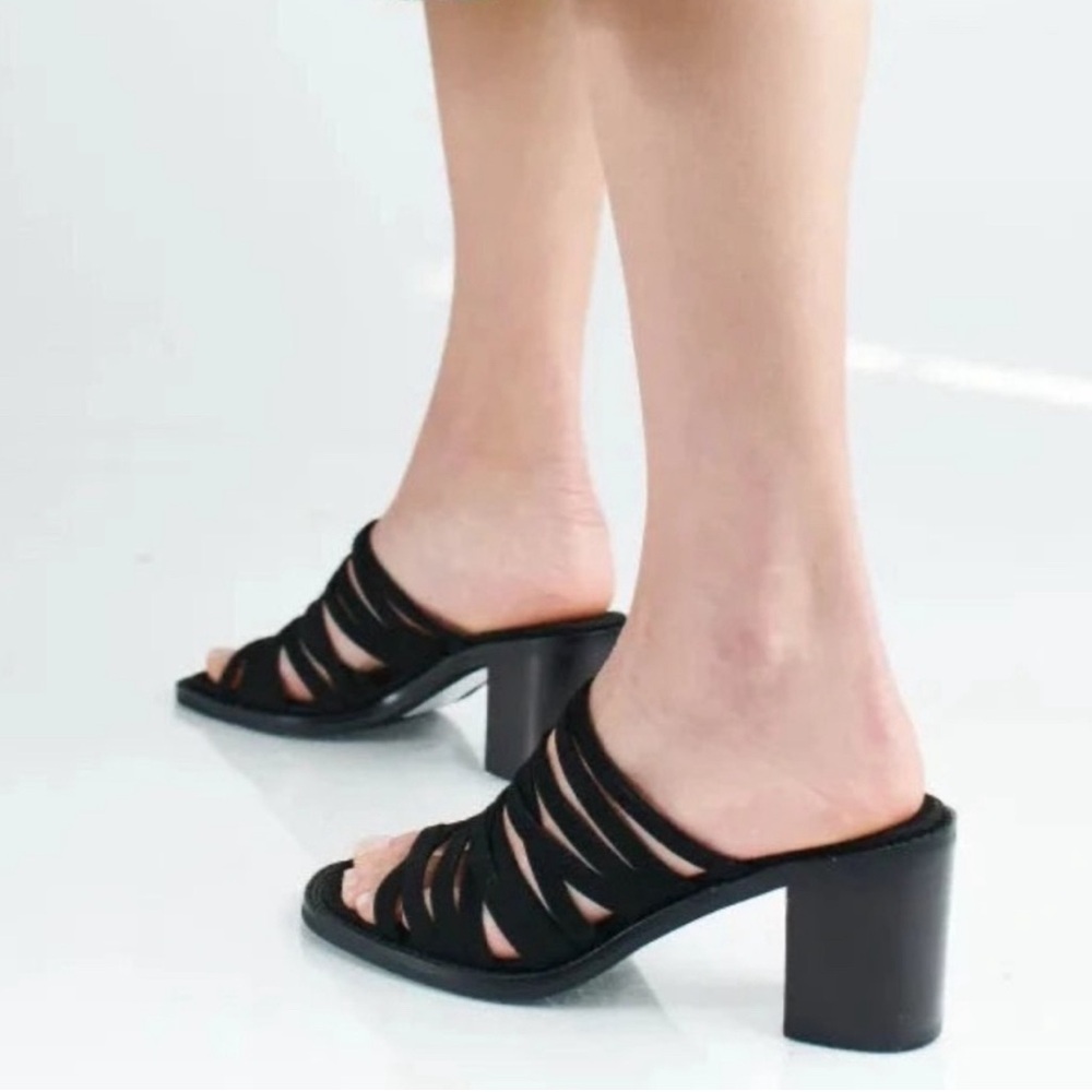 Jefrey Campbell INTERTWINE SLIDE SANDAL IN BLACK SUEDE Size 6